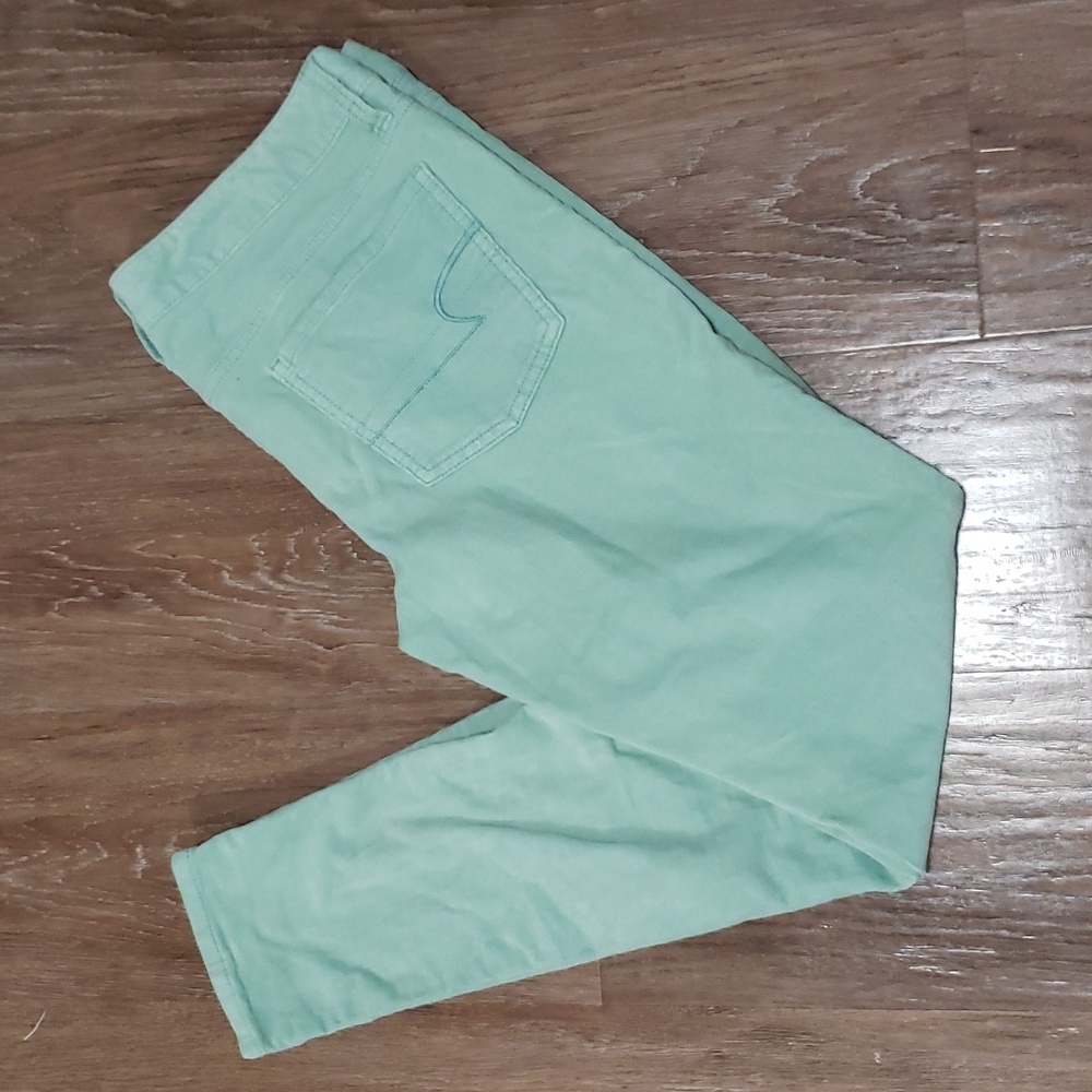 (8) American Eagle Outfitters Super Stretch Pastel Corduroy Skinny Fit Jeggings